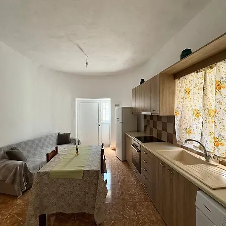 The Stone Nest Apartament *