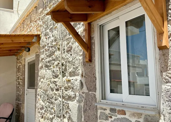 The Stone Nest 克法洛斯